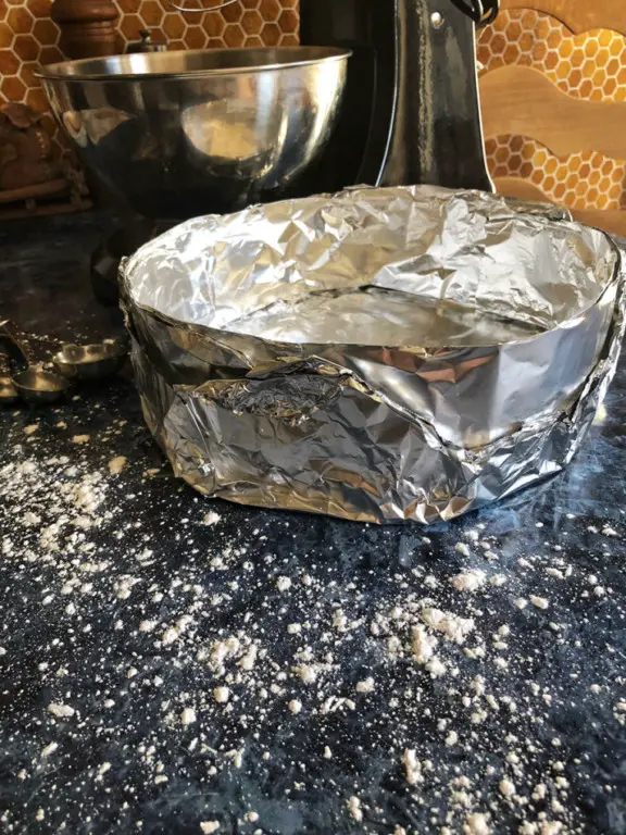 Baking a Cake Without a Cake Pan Creative Ways That Work Baking Nook