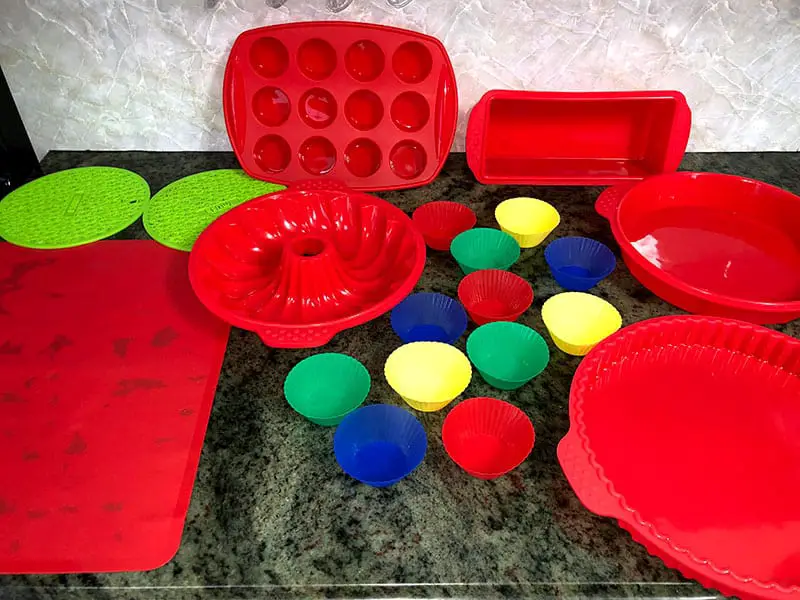 How to Use Silicone Bakeware 14 Baking Tips and Tricks Baking Nook