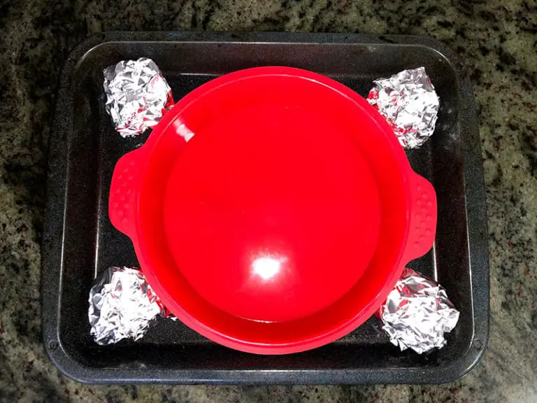 How to Use Silicone Bakeware 14 Baking Tips and Tricks Baking Nook