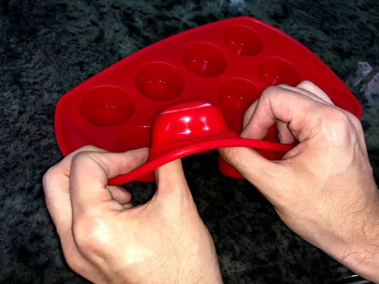 How to Use Silicone Bakeware 14 Baking Tips and Tricks Baking Nook