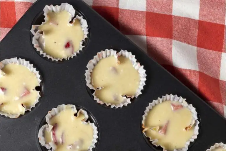 How To Stop Cupcake & Muffin Liners from Folding & Sticking Baking
